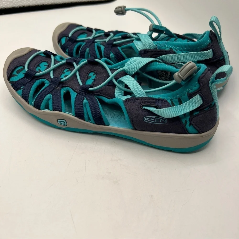 Keen Children's Moxie Sandal in Dress Blues/Viridian Size 1